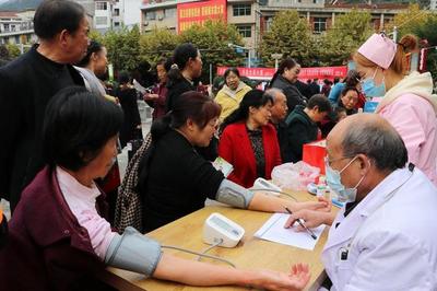 弘揚養(yǎng)老孝老敬老傳統(tǒng)，共建共享老年友好社會