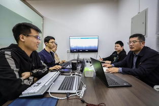 李宏達(dá) 立足社會(huì)經(jīng)濟(jì)咨詢前沿，傾注教育報(bào)國心血